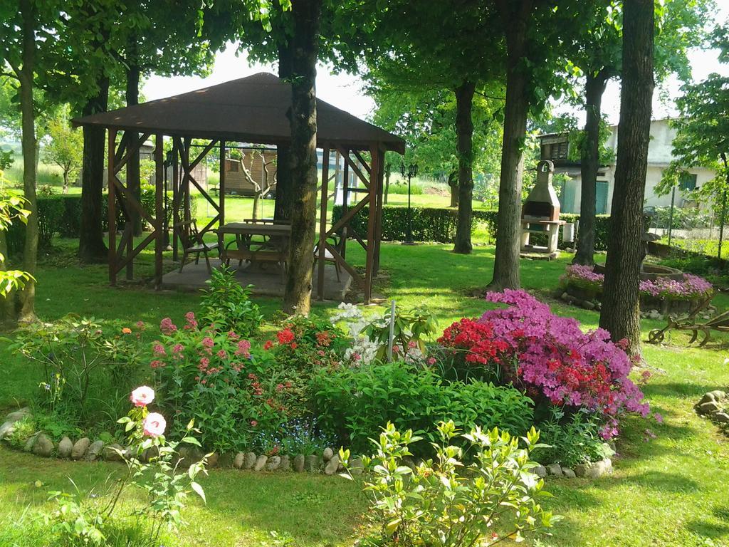 B&B Le Camelie Bareggio Eksteriør bilde