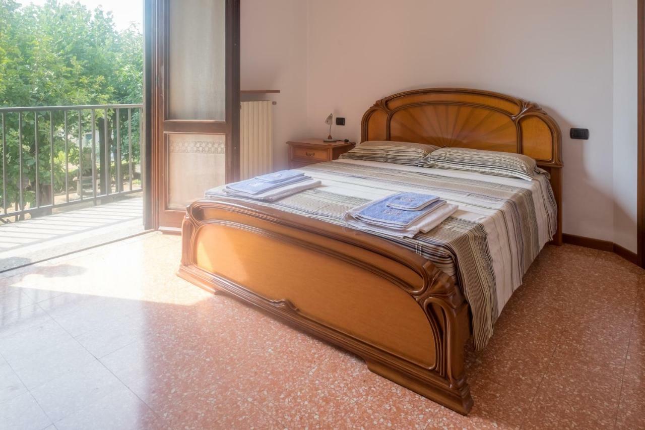 B&B Le Camelie Bareggio Eksteriør bilde