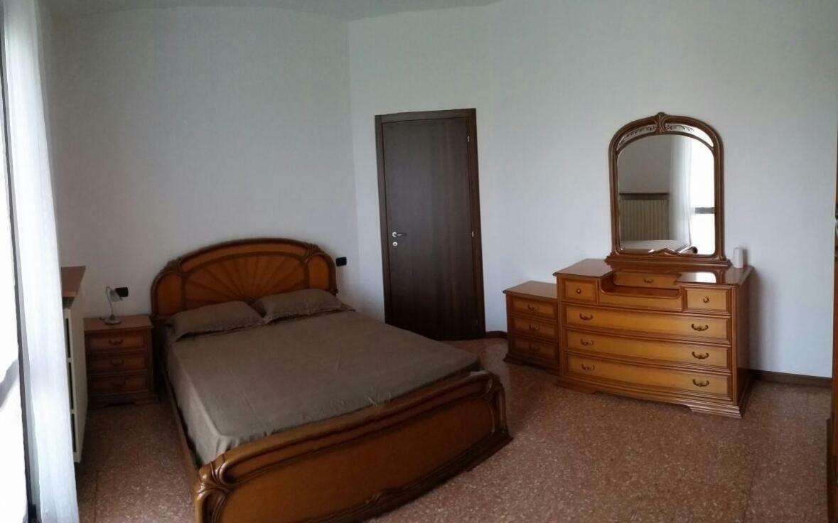 B&B Le Camelie Bareggio Eksteriør bilde